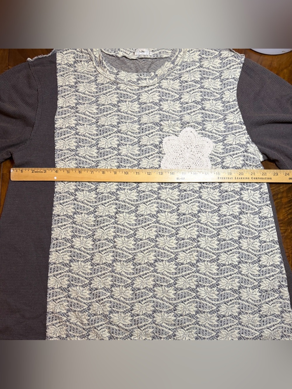 NWOT POL S Gray Mixed Media Long Sleeve Top | Lace Star Appliqué | Boho - Picture 4 of 11